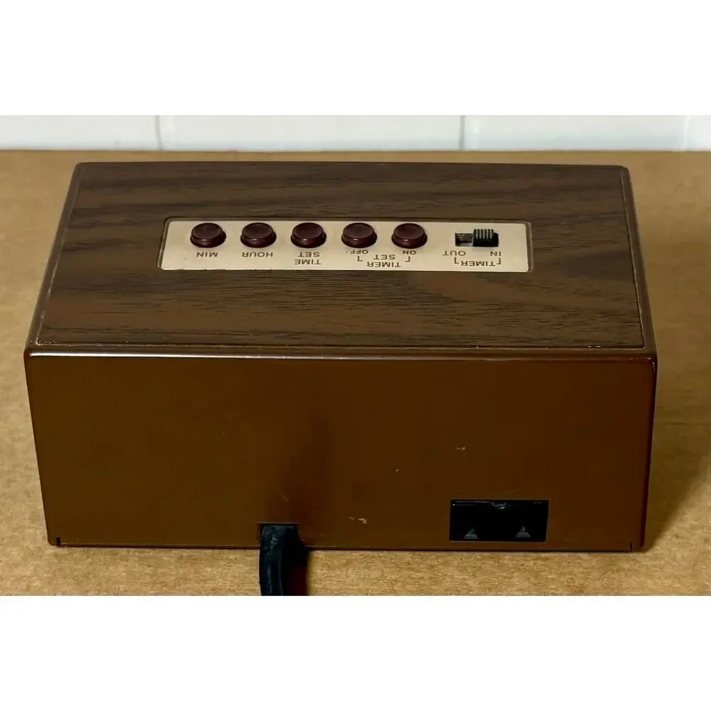 Vintage Woodgrain Micronta 63-885 Clock Red Digital LED Japan